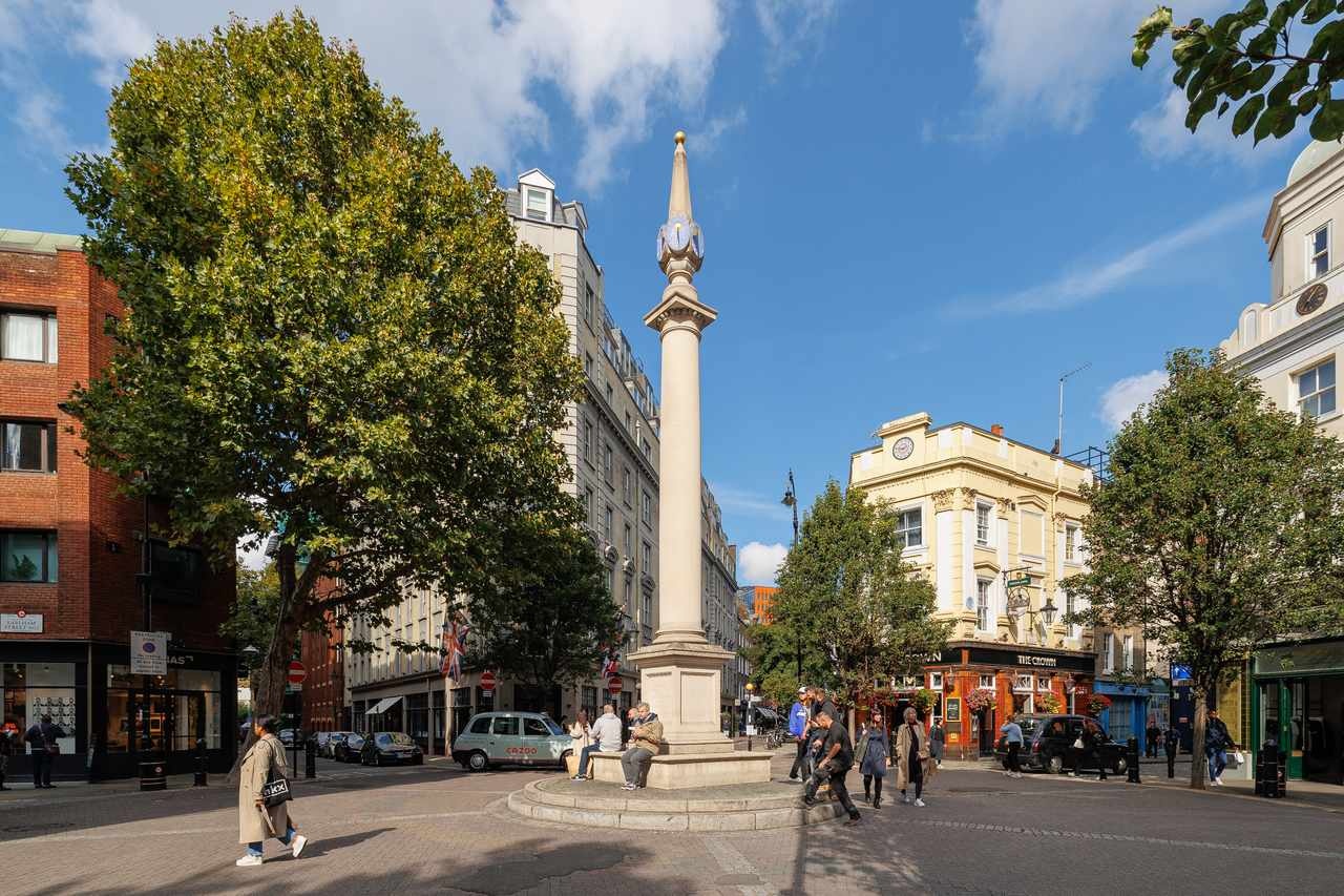 The same large monument as the previous image.